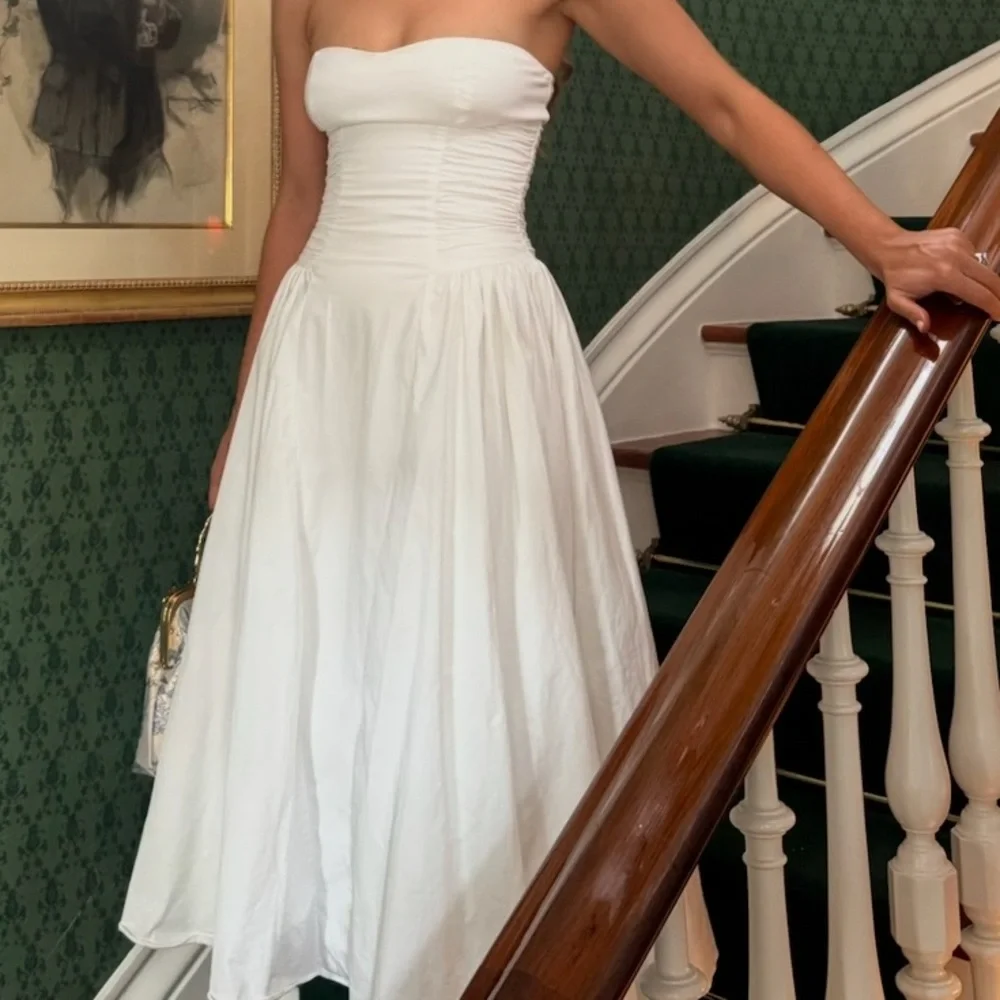 House of CB Georgina Dress XS
Worn once and dry cleaned - Picture 4 of 4